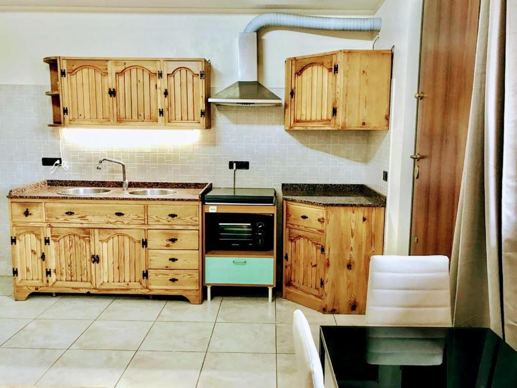 Holiday House Start Point Apartment Aci Bonaccorsi Екстериор снимка